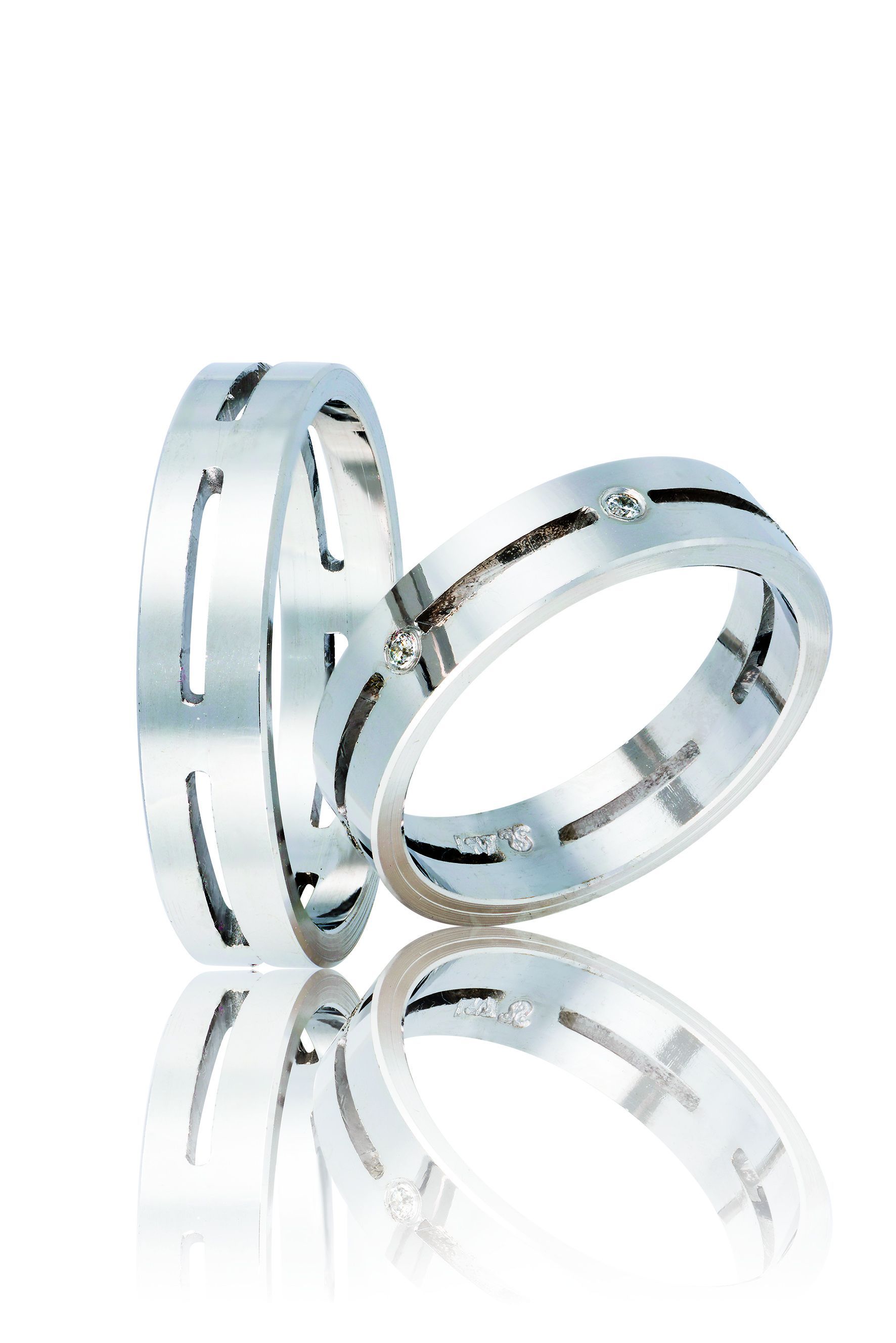 White gold wedding rings 5mm (code 4w)